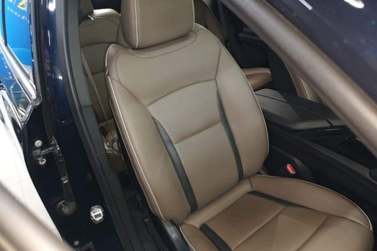 Used Buick Enclave 2020 28T Four-Wheel Drive Luxury Flagship Edition Right Front Seat