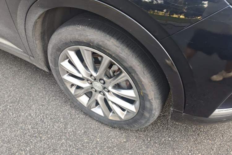 Used Buick Enclave 2020 28T Two-Wheel Drive Prestige Version Right Front Wheel Hub