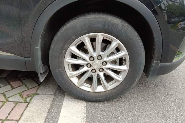 Used Buick Enclave 2020 28T Two-Wheel Drive Luxury Version Right Front Wheel Hub
