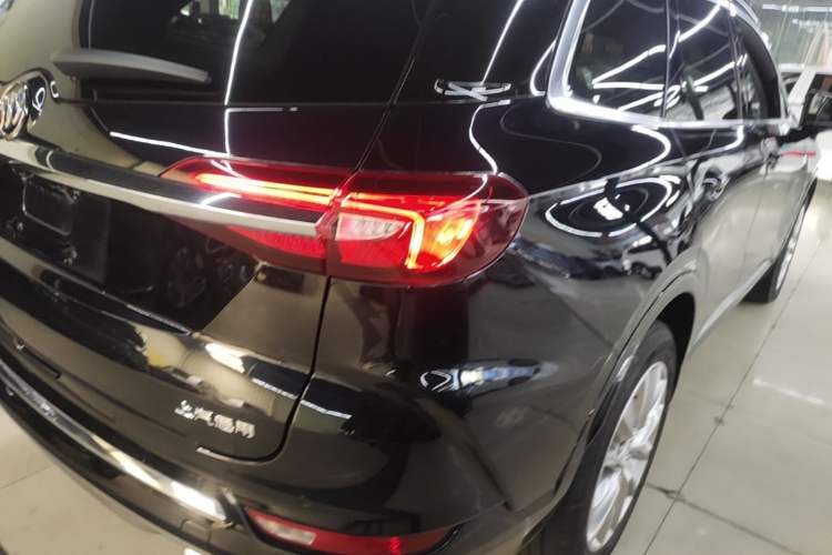 Used Buick Enclave 2020 28T Four-Wheel Drive Prestige Version Right Rear Taillight