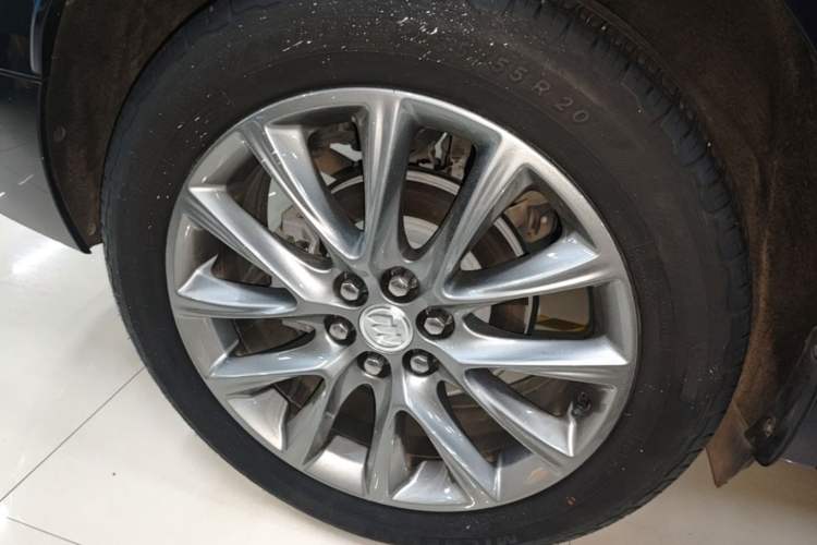 Used Buick Enclave 2020 28T Four-Wheel Drive Luxury Flagship Edition Right Rear Wheel Hub