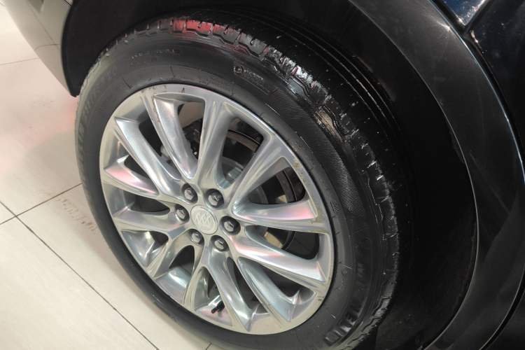 Used Buick Enclave 2020 28T Four-Wheel Drive Flagship Version Right Rear Wheel Hub