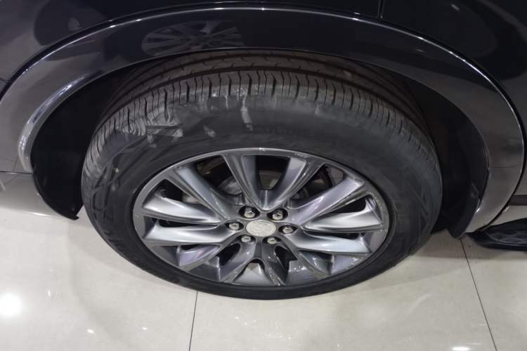 Used Buick Enclave 2020 28T Four-Wheel Drive Prestige Version Right Rear Wheel Hub