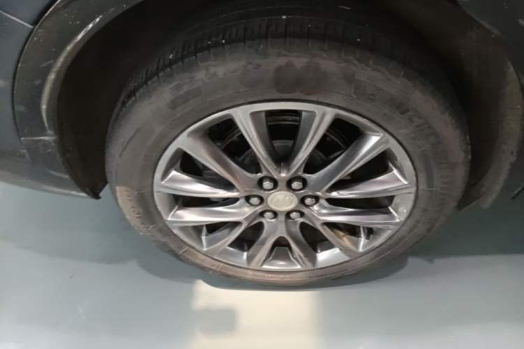 Used Buick Enclave 2020 28T Two-Wheel Drive Prestige Version Right Rear Wheel Hub