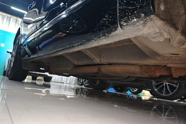 Used Buick Enclave 2020 28T Four-Wheel Drive Luxury Flagship Edition Right Side Sill