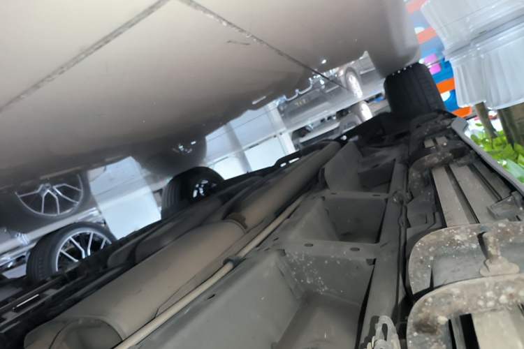 Used Buick Enclave 2020 28T Four-Wheel Drive Prestige Version Right Side Sill