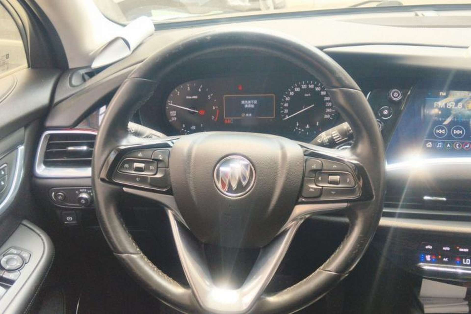 Used Buick Enclave 2020 28T Two-Wheel Drive Prestige Version Steering Wheel