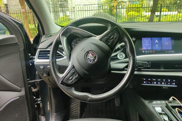 Used Buick Enclave 2020 28T Four-Wheel Drive Prestige Version Steering Wheel
