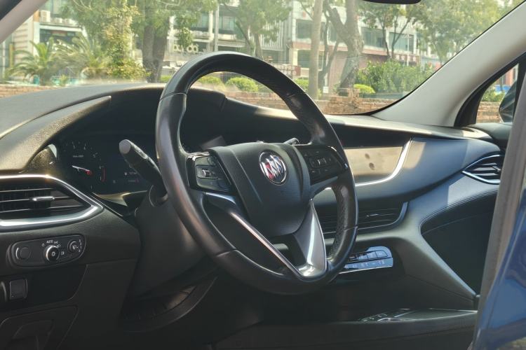 Used Buick Enclave 2020 28T Two-Wheel Drive Prestige Version Steering Wheel