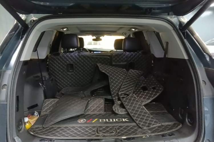 Used Buick Enclave 2020 28T Two-Wheel Drive Prestige Version Trunk
