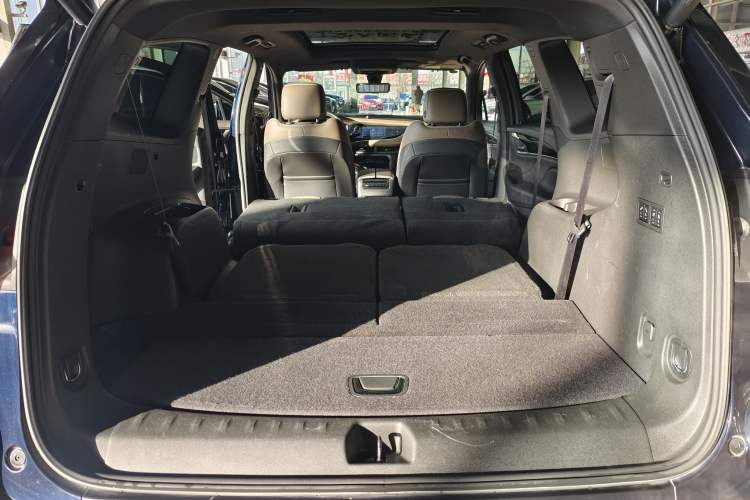 Used Buick Enclave 2020 28T Four-Wheel Drive Luxury Flagship Edition Trunk
