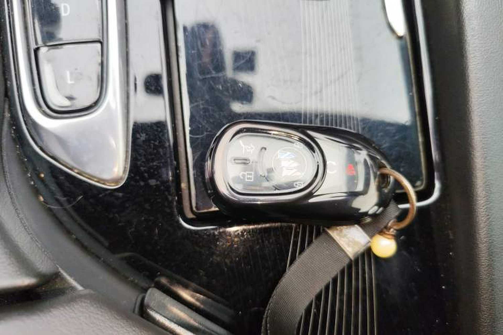 Used Buick Enclave 2020 28T Four-Wheel Drive Luxury Flagship Edition Vehicle Key