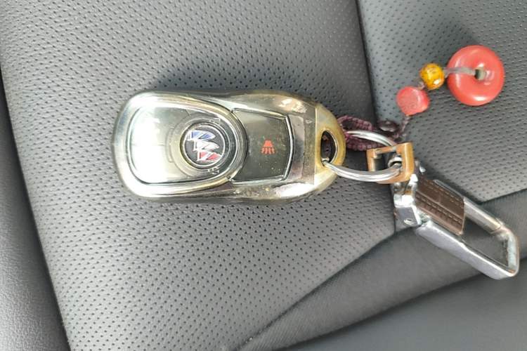 Used Buick Enclave 2020 28T Two-Wheel Drive Zhanqi Version Vehicle Key