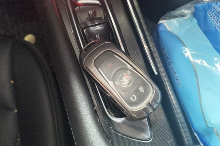 Used Buick Enclave 2020 28T Two-Wheel Drive Luxury Version Vehicle Key