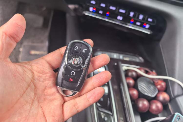 Used Buick Enclave 2020 28T Four-Wheel Drive Prestige Version Vehicle Key