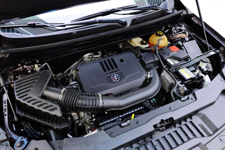 Used Buick Enclave 2020 28T All-Wheel Drive Avenir Engine Bay