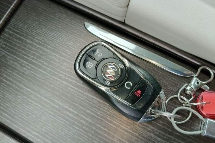 Used Buick Enclave 2020 28T All-Wheel Drive Avenir Interior 1