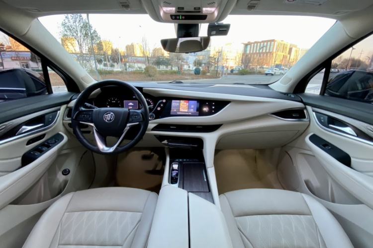 Used Buick Enclave 2020 28T All-Wheel Drive Avenir Interior 2