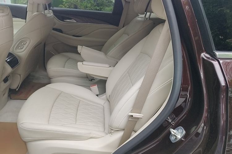 Used Buick Enclave 2020 28T All-Wheel Drive Avenir Interior 4