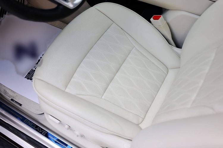 Used Buick Enclave 2020 28T All-Wheel Drive Avenir Interior 6