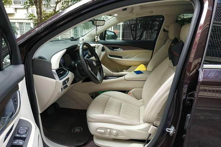 Used Buick Enclave 2020 28T All-Wheel Drive Avenir Left Front Seat