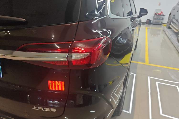 Used Buick Enclave 2020 28T All-Wheel Drive Avenir Right Rear Taillight