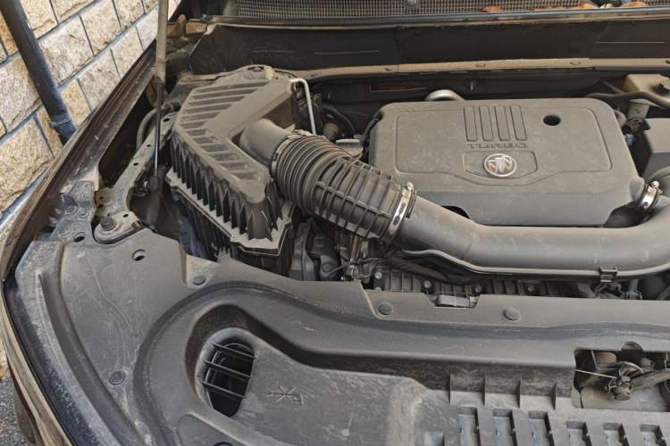 Used Buick Enclave 2020 28T All-Wheel Drive Avenir Engine Bay Right