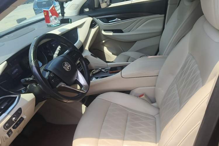 Used Buick Enclave 2020 28T All-Wheel Drive Avenir Left Front Seat
