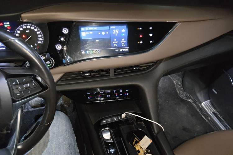 Used Buick Enclave 2020 28T Four-Wheel Drive Luxury Flagship Edition Audio And AC Panel