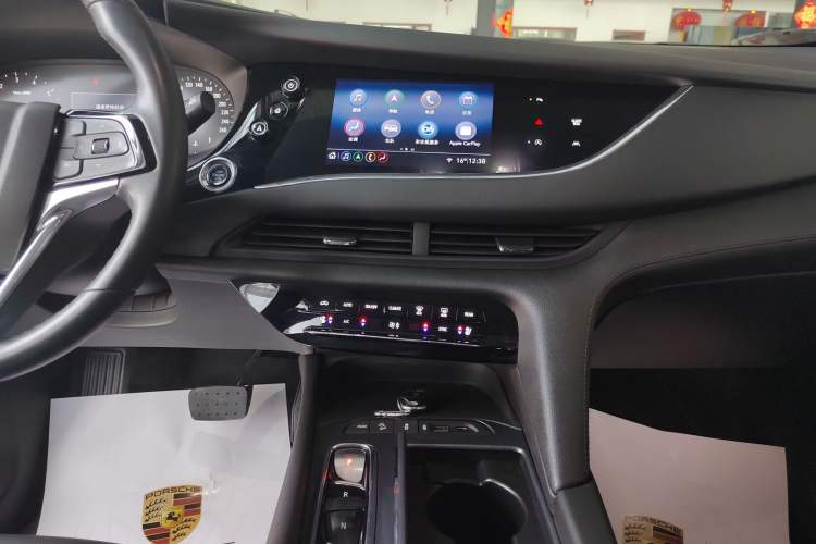 Used Buick Enclave 2020 28T Four-Wheel Drive Prestige Version Audio And AC Panel