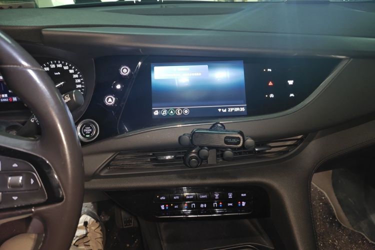 Used Buick Enclave 2020 28T Four-Wheel Drive Prestige Version Audio And AC Panel