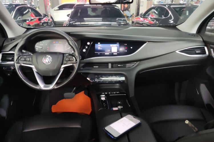 Used Buick Enclave 2020 28T Two-Wheel Drive Luxury Version Center Console