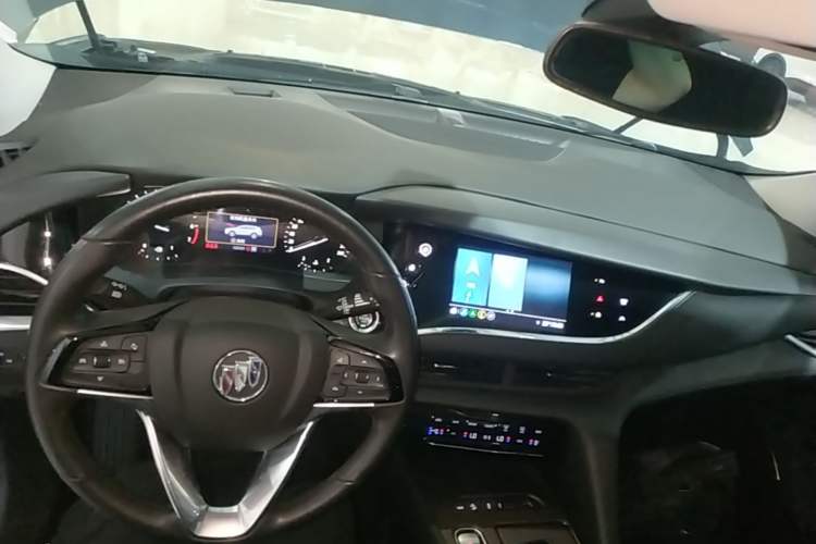 Used Buick Enclave 2020 28T Four-Wheel Drive Prestige Version Center Console