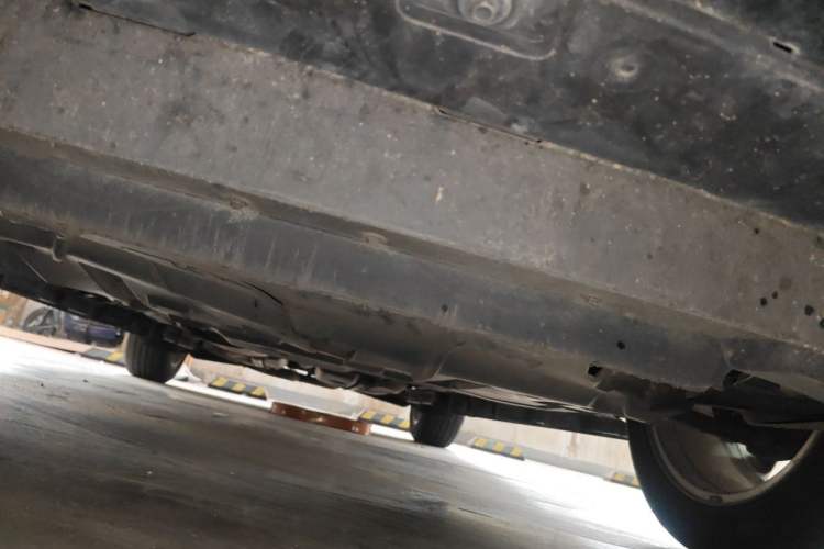 Used Buick Enclave 2020 28T Four-Wheel Drive Luxury Flagship Edition Chassis Front