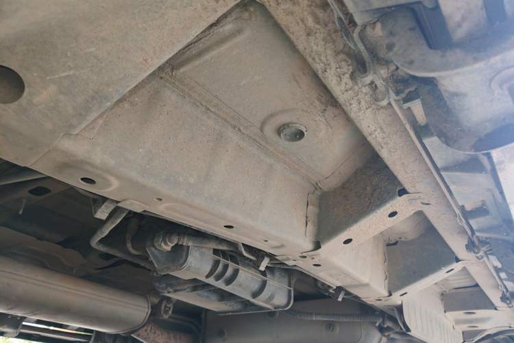 Used Buick Enclave 2020 28T Two-Wheel Drive Zhanqi Version Chassis Front Left
