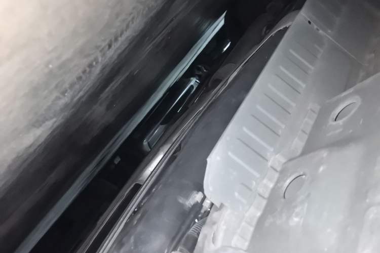 Used Buick Enclave 2020 28T Four-Wheel Drive Luxury Flagship Edition Chassis Rear Left