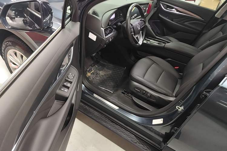 Used Buick Enclave 2020 28T Two-Wheel Drive Luxury Version Driver Seat