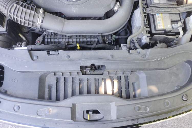 Used Buick Enclave 2020 28T Four-Wheel Drive Luxury Flagship Edition Engine Bay