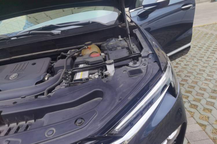 Used Buick Enclave 2020 28T Four-Wheel Drive Luxury Flagship Edition Engine Bay Left