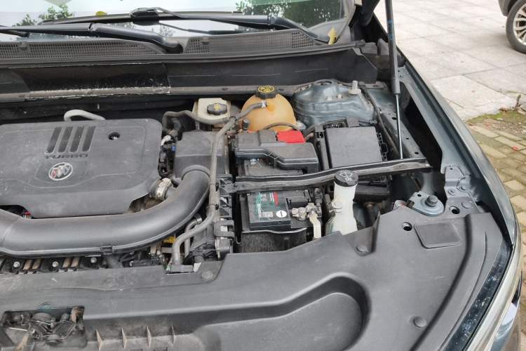 Used Buick Enclave 2020 28T Four-Wheel Drive Prestige Version Engine Bay Left