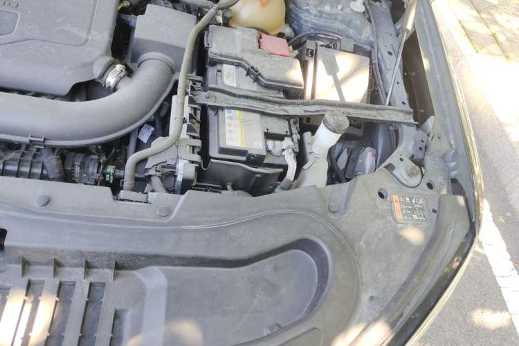 Used Buick Enclave 2020 28T Four-Wheel Drive Luxury Flagship Edition Engine Bay Left
