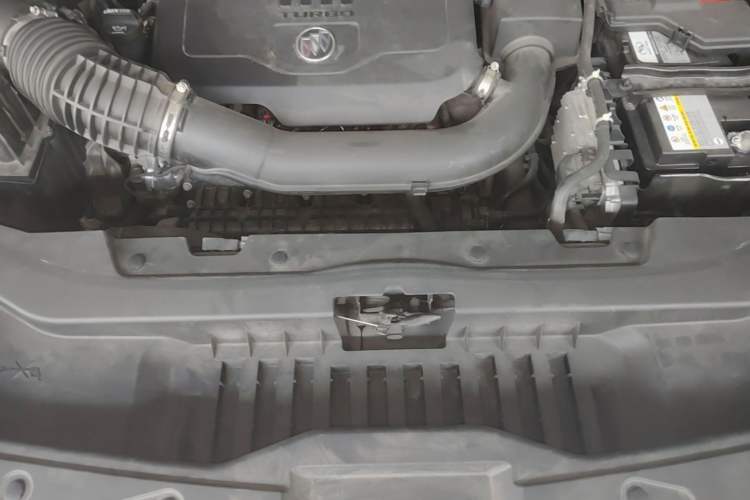 Used Buick Enclave 2020 28T Four-Wheel Drive Flagship Version Engine Bay