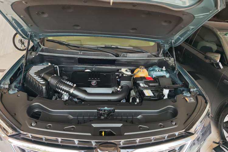Used Buick Enclave 2020 28T Two-Wheel Drive Prestige Version Engine Bay