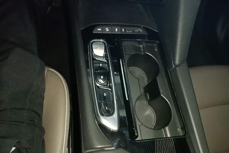Used Buick Enclave 2020 28T Four-Wheel Drive Luxury Flagship Edition Gear Lever