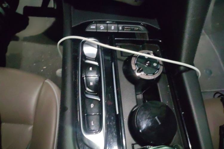 Used Buick Enclave 2020 28T Four-Wheel Drive Flagship Version Gear Lever