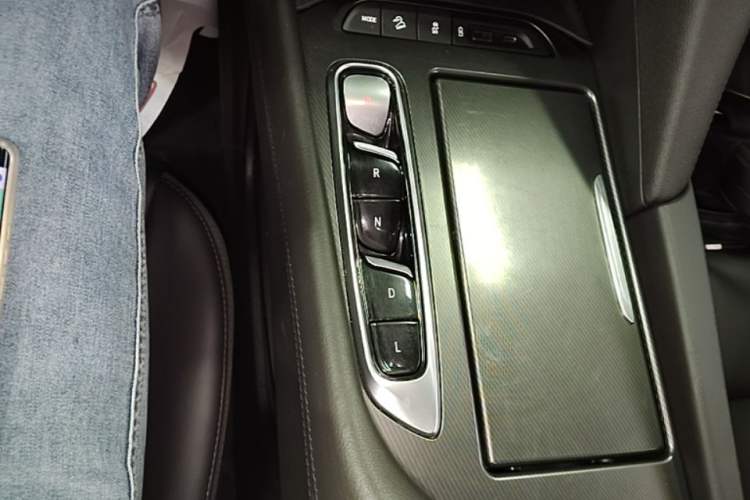 Used Buick Enclave 2020 28T Two-Wheel Drive Luxury Version Gear Lever