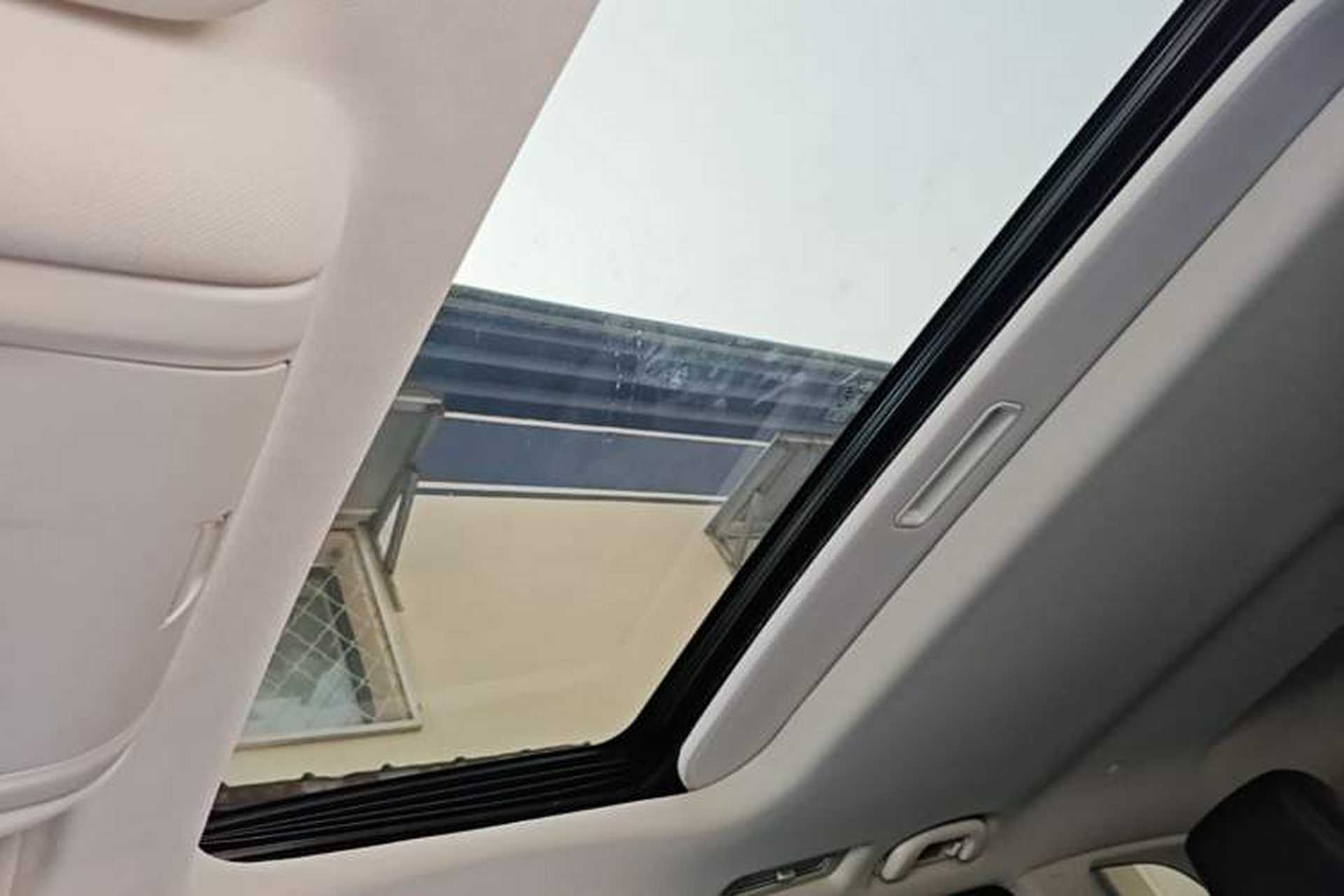 Used Buick Enclave 2020 28T Two-Wheel Drive Zhanqi Version Headliner