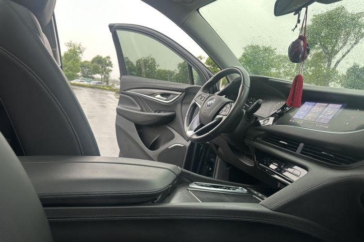 Used Buick Enclave 2020 28T Two-Wheel Drive Luxury Version Interior 4