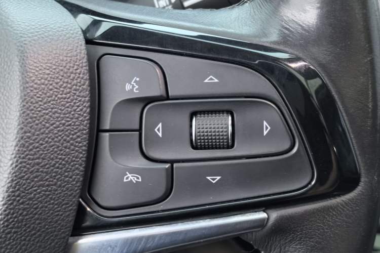 Used Buick Enclave 2020 28T Two-Wheel Drive Luxury Version Interior 8