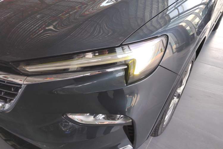 Used Buick Enclave 2020 28T Four-Wheel Drive Prestige Version Left Front Headlight